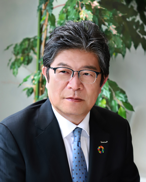Hiroshi Hashigami, 
                  Senior Executive Officer,
                  Director of Division,General Administration Division